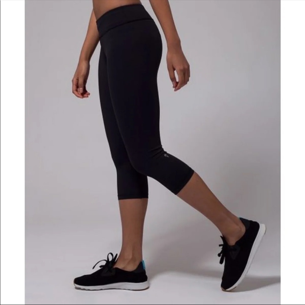 Ivivva Lululemon Rhythmic Crop Leggings